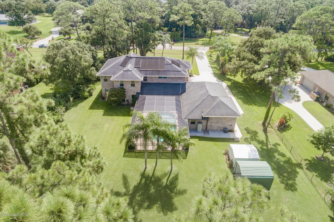 Photo of 2240 Pine Meadow Avenue