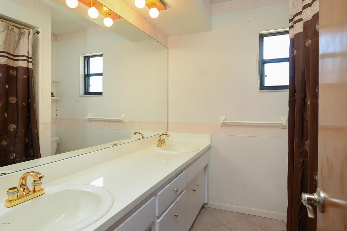 Photo of 731 Verbenia Drive