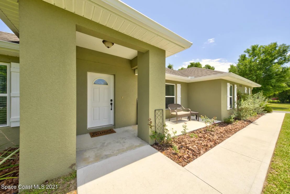 Photo of 6135 Dixie Way