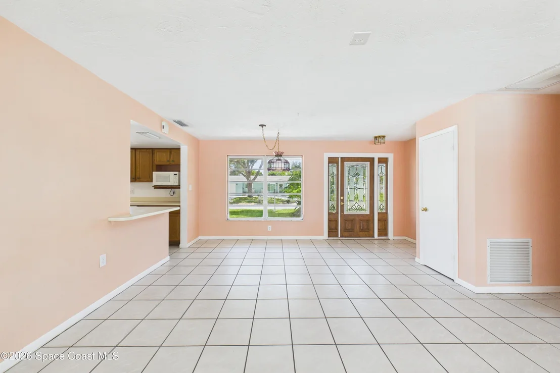 Photo of 406 Sandpiper Drive