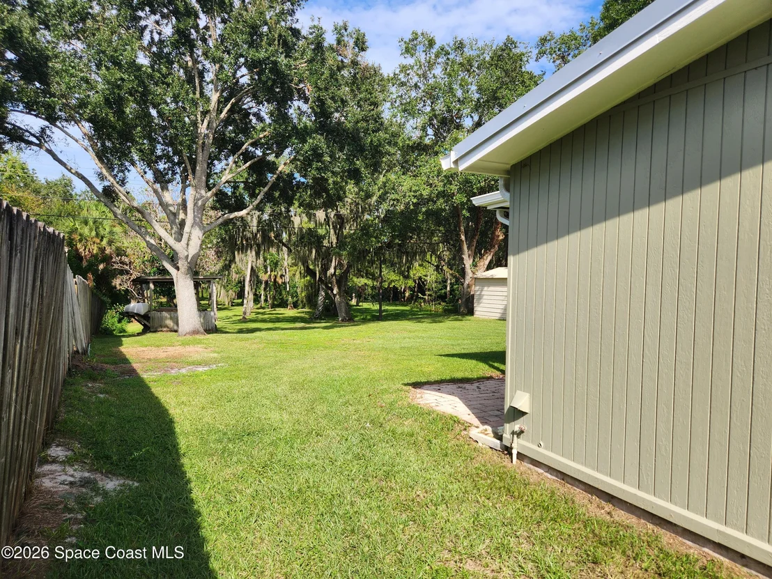 Photo of 2250 Floridiane Drive