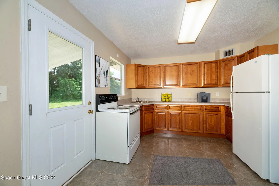 Photo of 1805 W Elm Drive