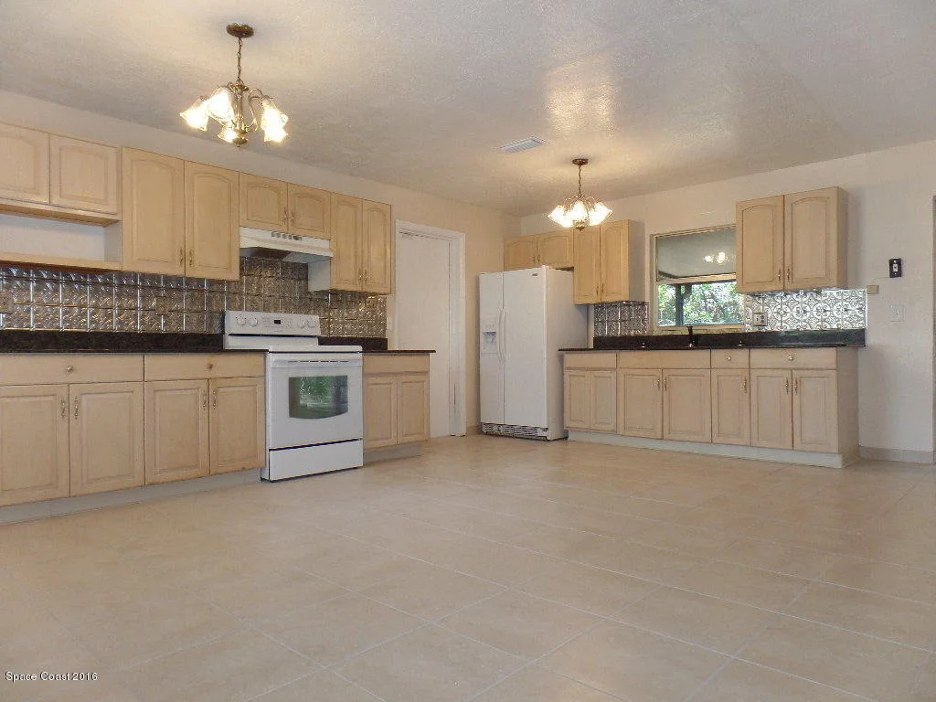 Photo of 1720 Golfview Drive
