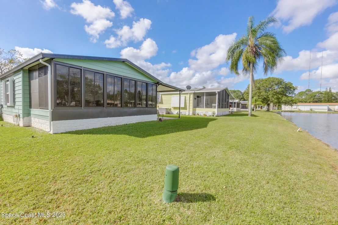 Photo of 4423 Twin Lakes Drive