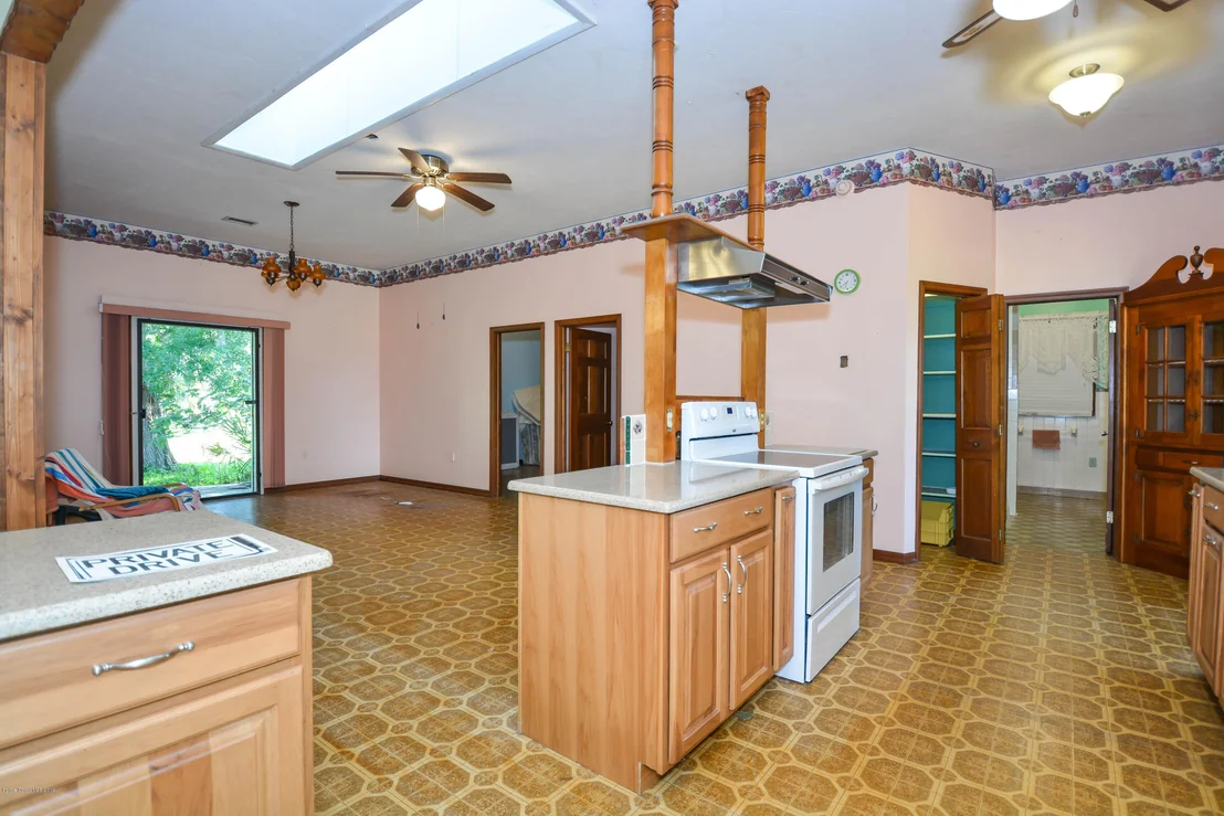 Photo of 395 Atz Road