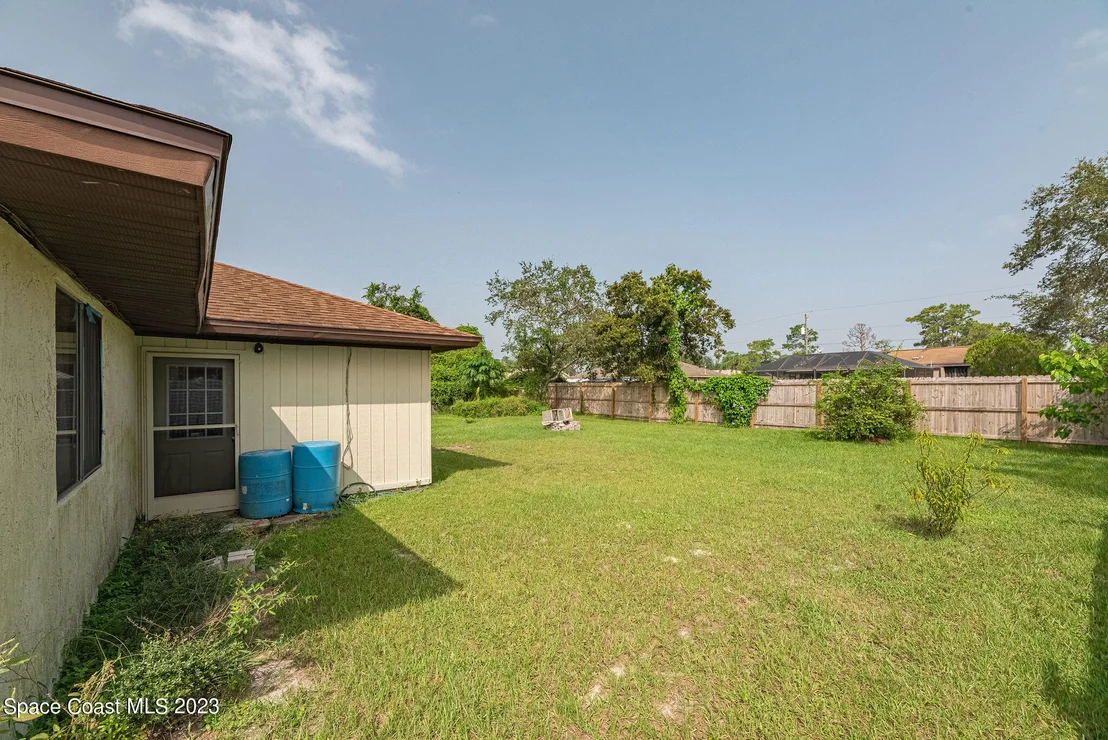 Photo of 4630 Robert Street