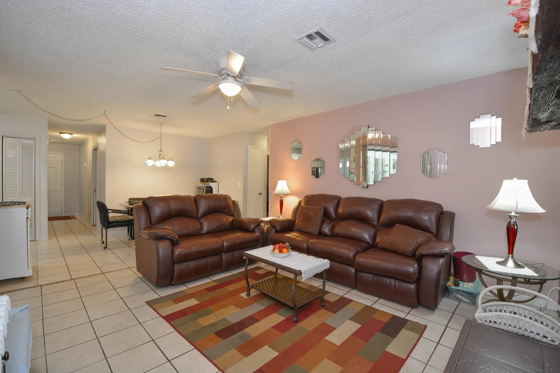 Photo of 7820 Sheridan Road