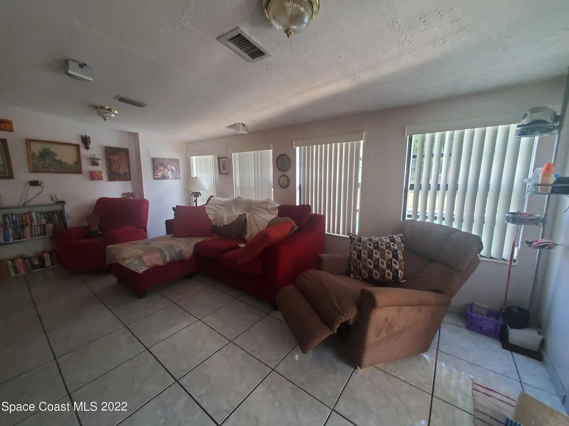 Photo of 1003 Albin Street