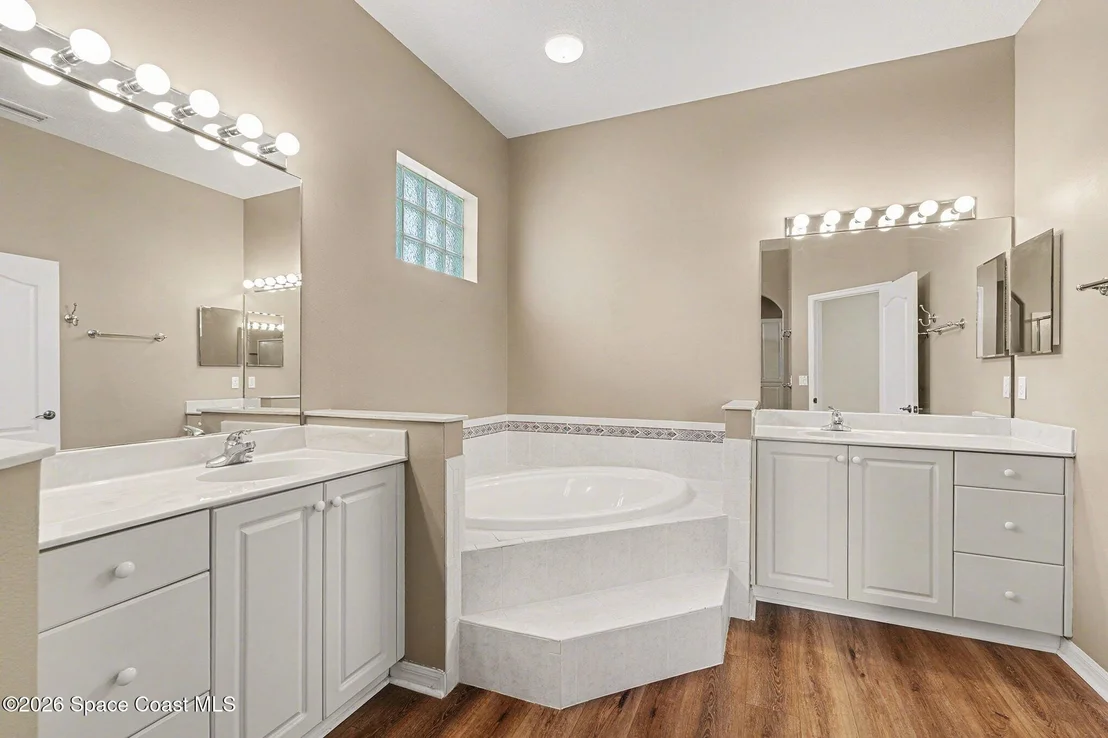 Photo of 6031 Herons Landing Drive