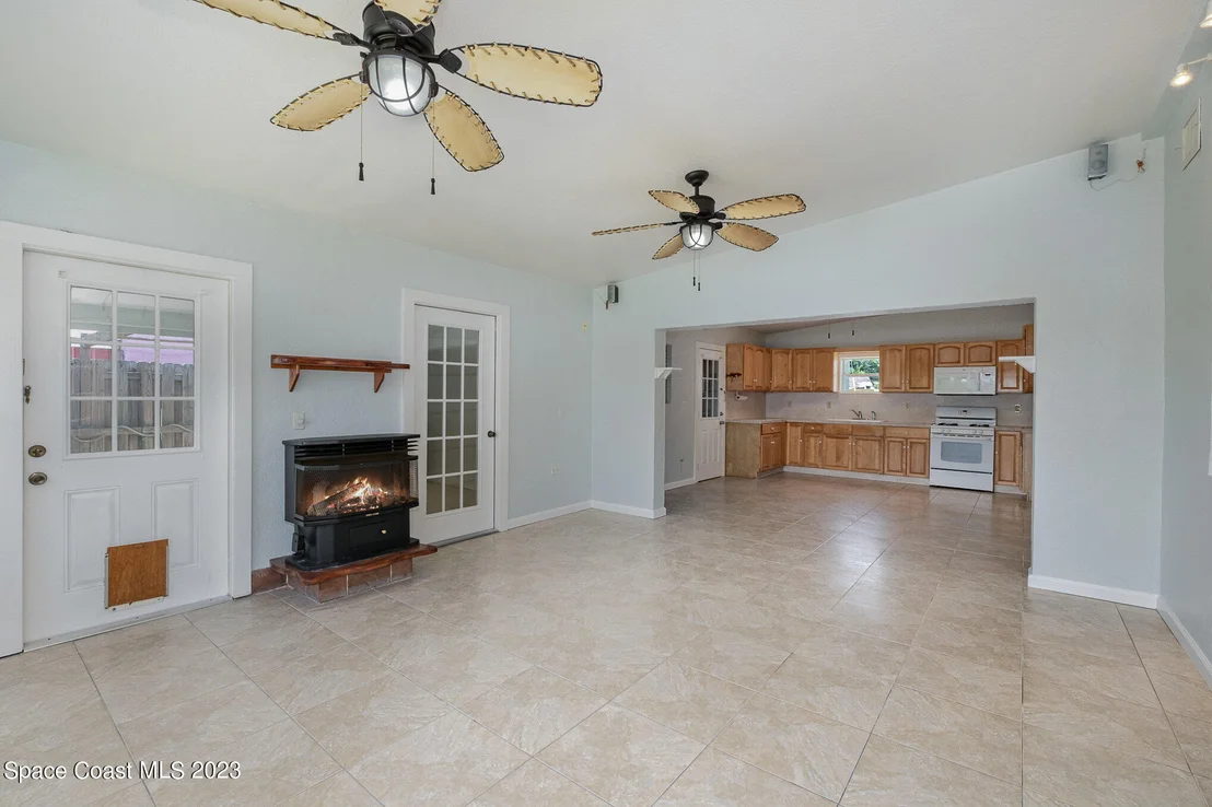 Photo of 3957 Canal Drive