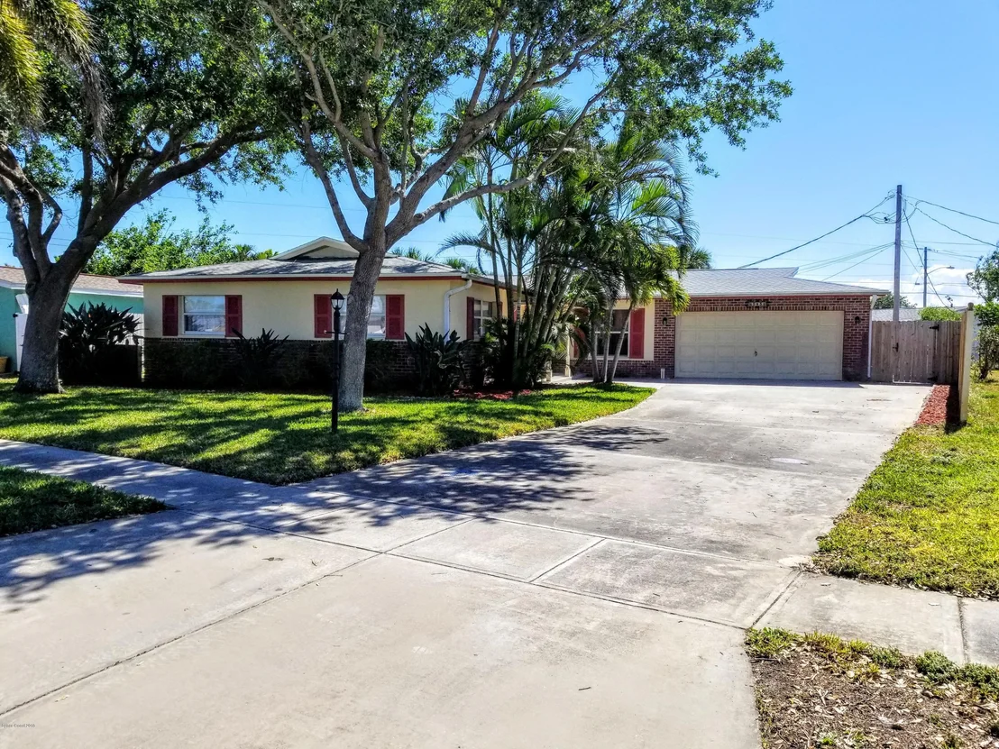 Photo of 945 Bluewater Drive