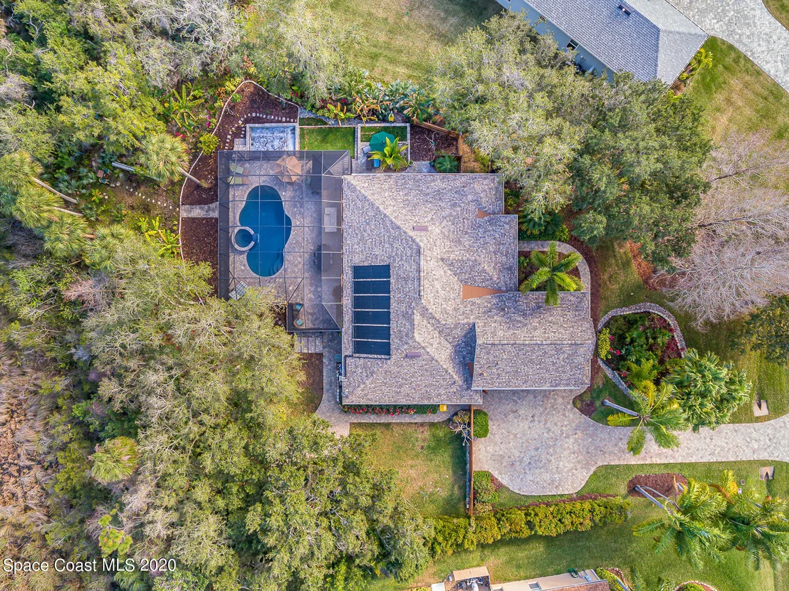 Photo of 4333 Long Lake Road