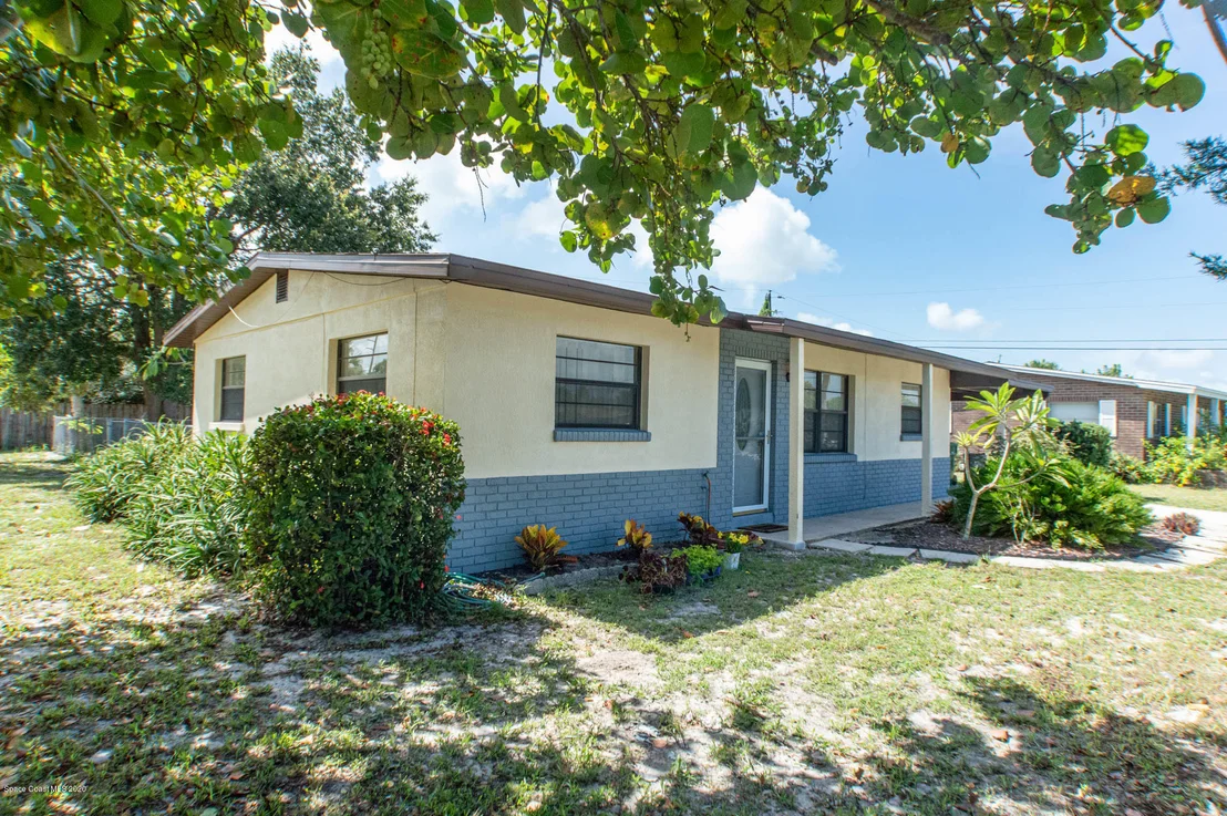 Photo of 1378 Eva Lane
