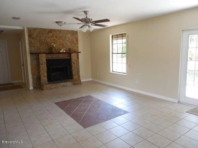 Photo of 3955 Oakland Street