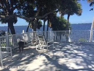 Photo of 2317 Pineapple Avenue