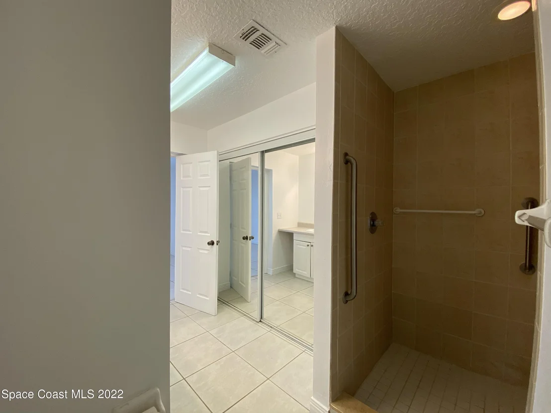 Photo of 4120 Duke Street