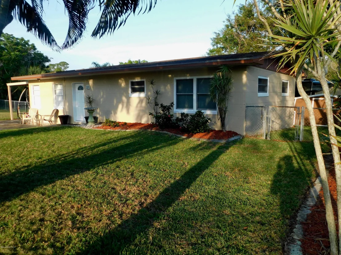 Photo of 1137 Delmar Terrace NE