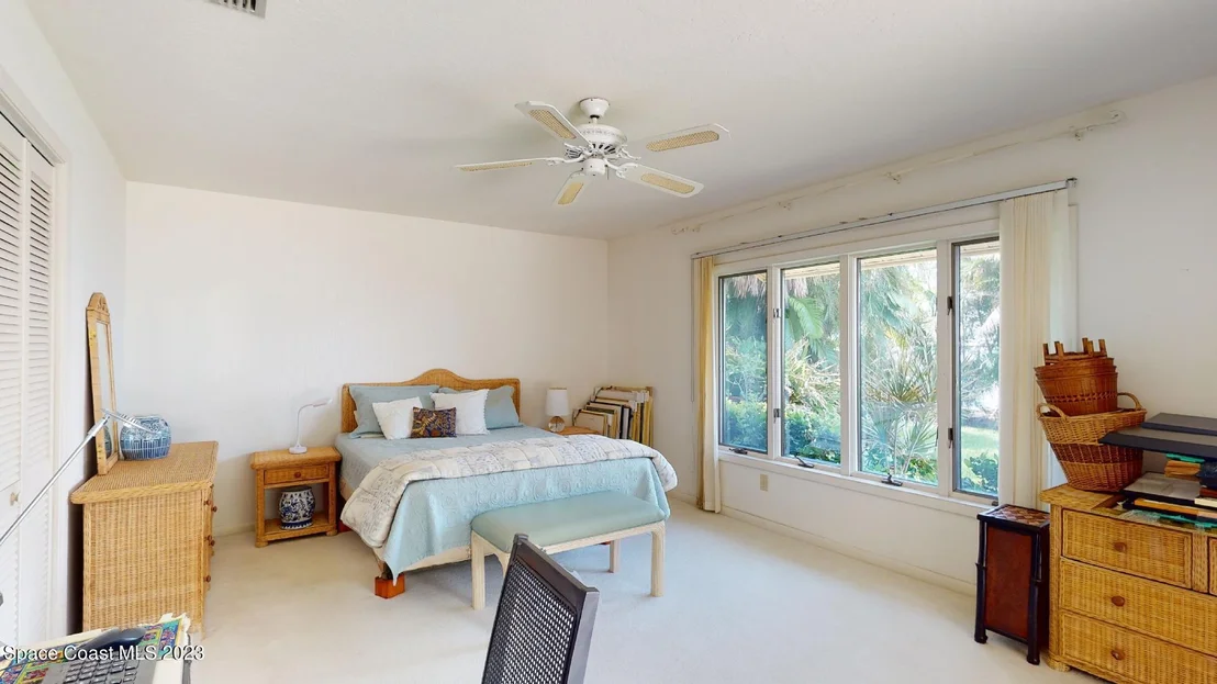 Photo of 421 Riverview Lane