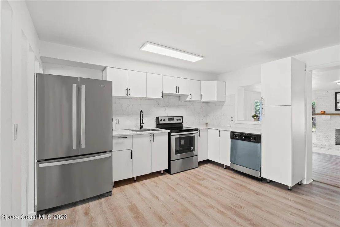 Photo of 1684 Mosswood Drive
