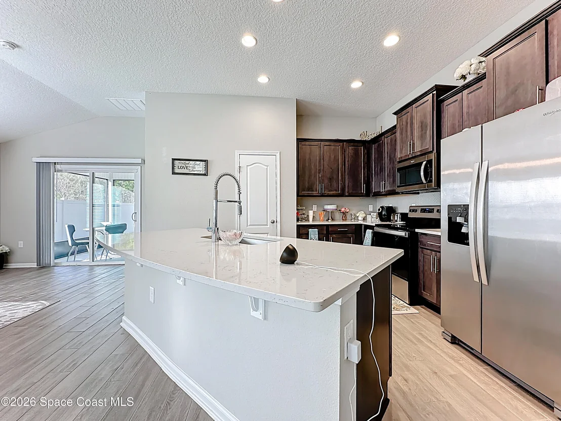 Photo of 65744 Edgewater Drive