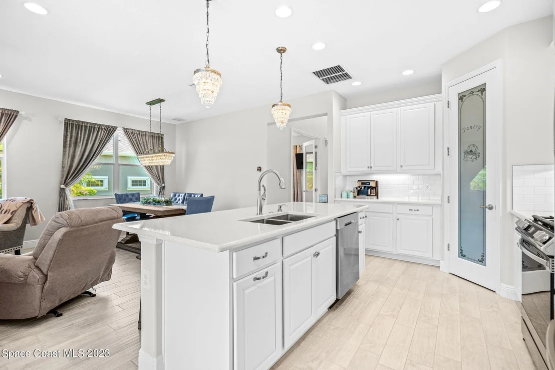 Photo of 3195 Hummingbird Way