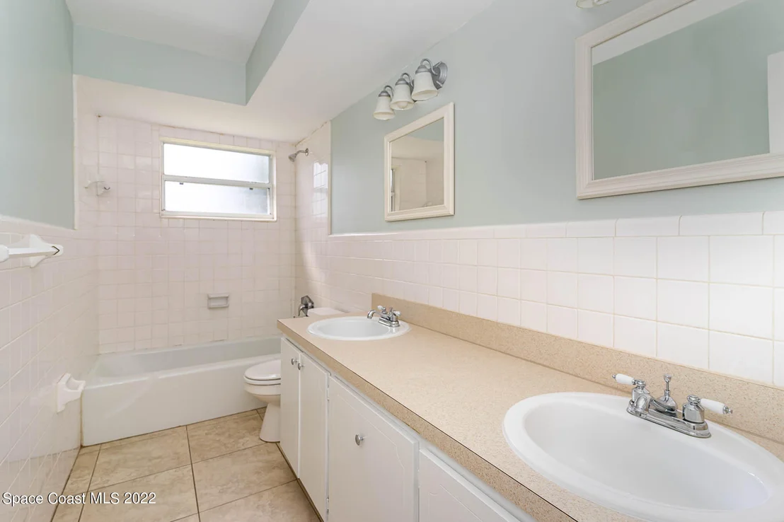Photo of 1730 Exeter Drive