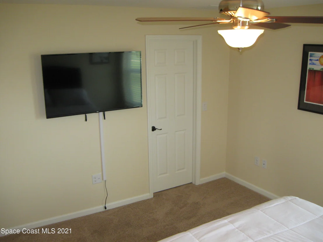 Photo of 451 Trymore Drive SE