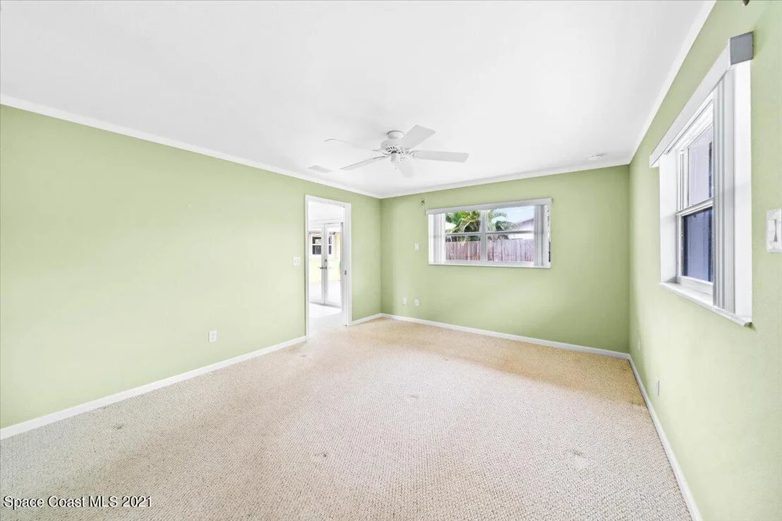 Photo of 320 Bahama Drive