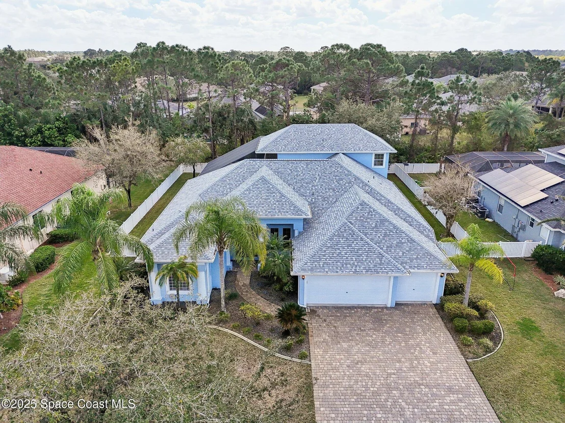Photo of 115 Ridgemont Circle SE