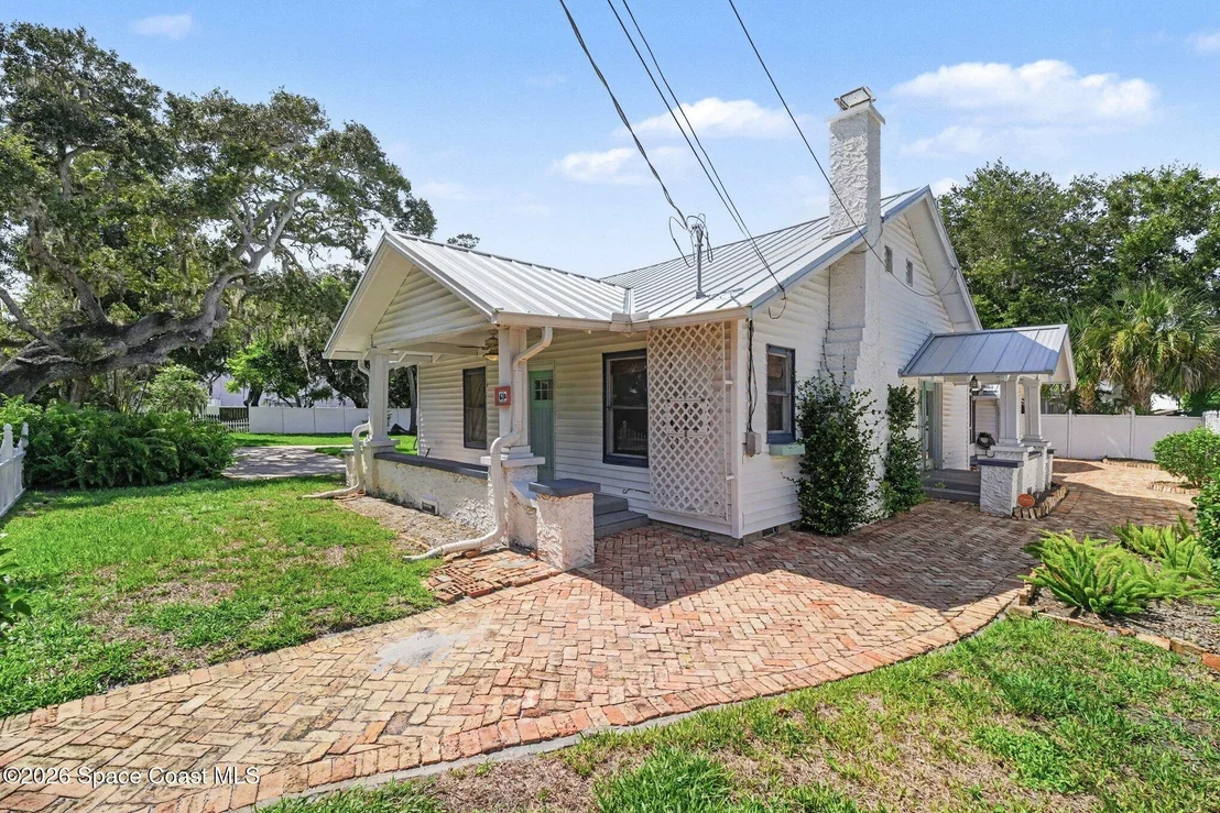 Photo of 640 Old Oak Street