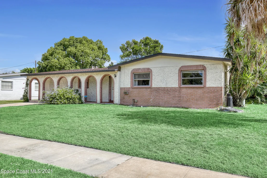 Photo of 1016 Coronado Drive