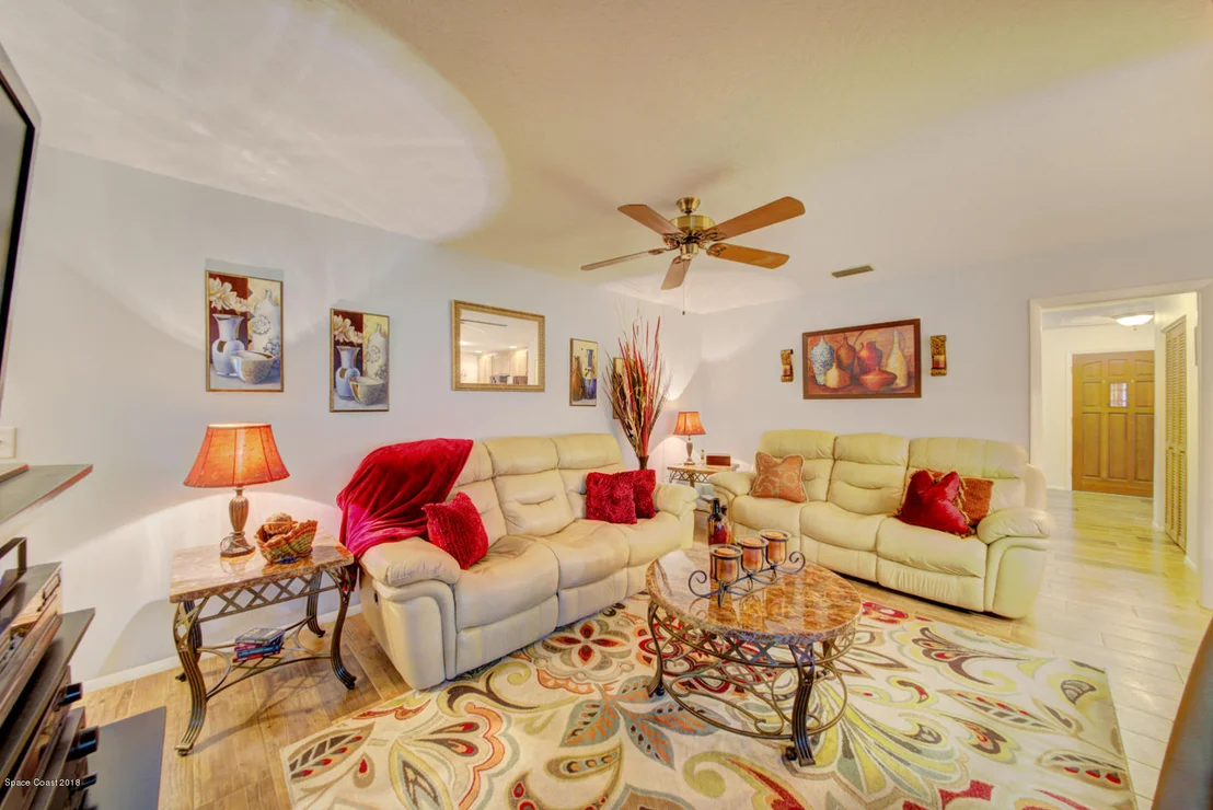 Photo of 1030 Sunswept Road NE