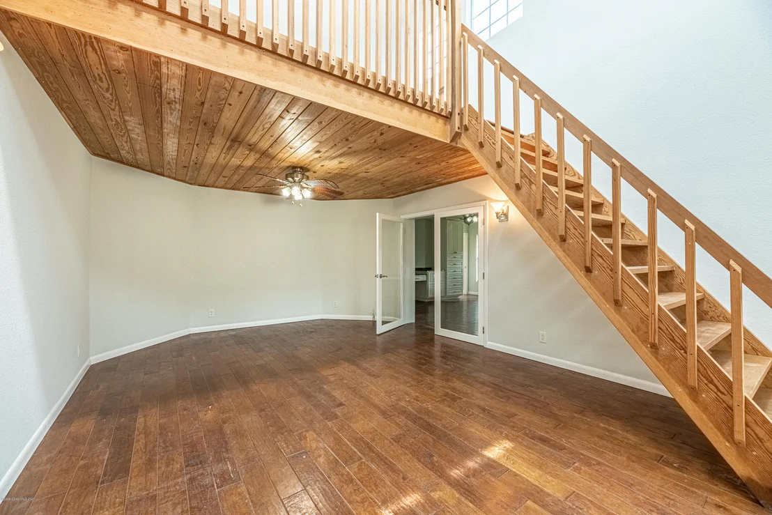 Photo of 4300 Pinewood Road