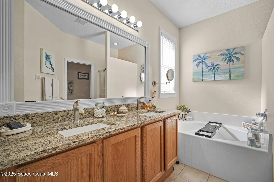 Photo of 381 Waterside Circle
