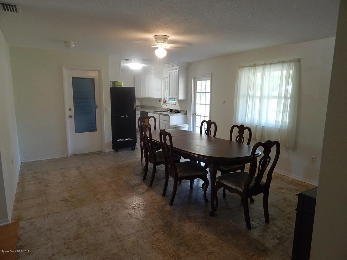 Photo of 2710 Hereford Road