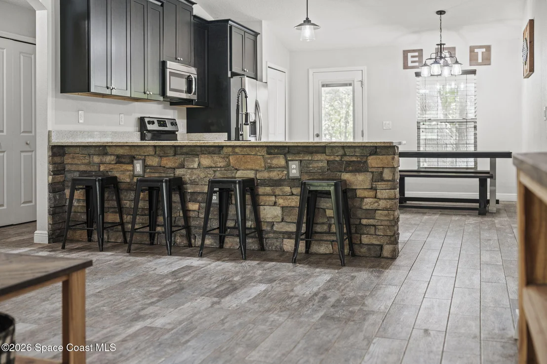Photo of 6435 Wien Lane