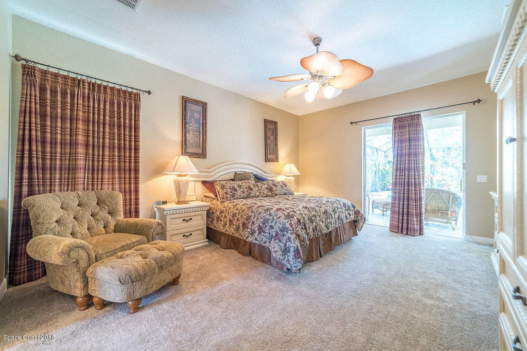 Photo of 106 SE Ridgemont Circle SE