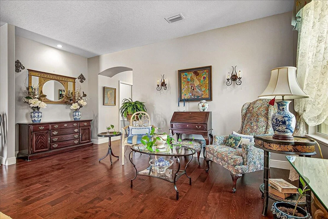 Photo of 2050 Bridgeport Circle
