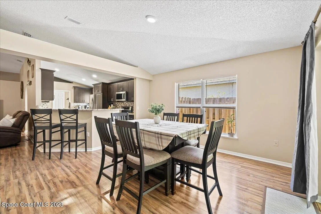 Photo of 1616 Vista Lake Circle