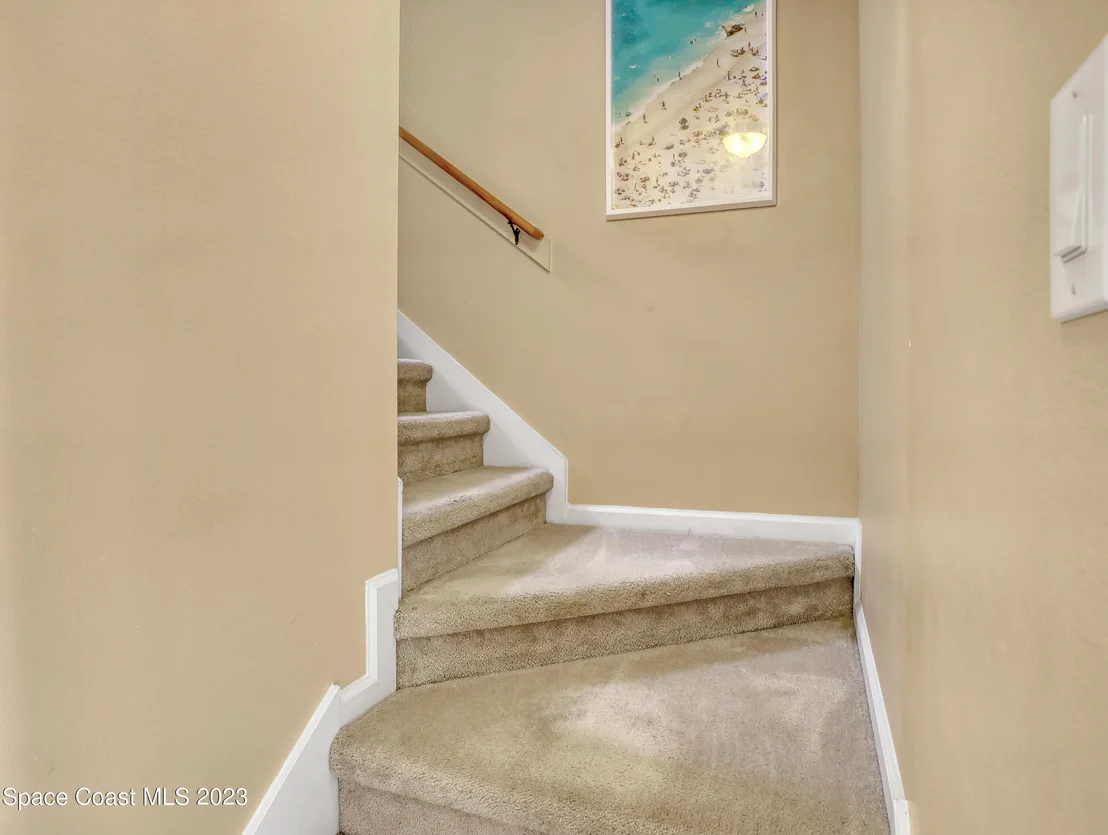 Photo of Unit 103 at 990 Luminary Circle