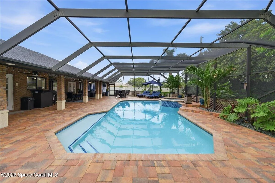 Photo of 560 Sawgrass Circle