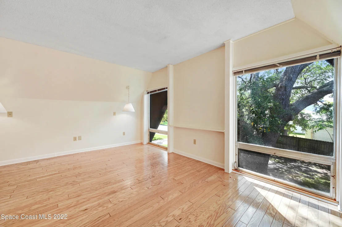Photo of 555 Amber Lane