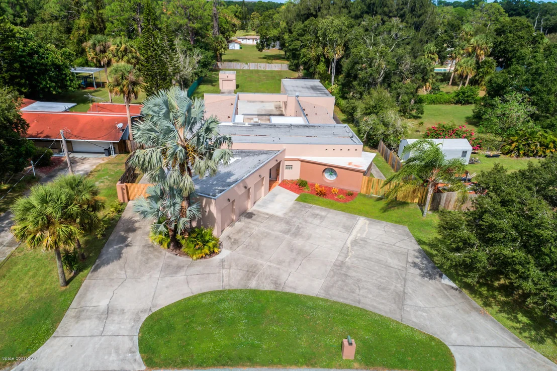 Photo of 8426 Sylvan Drive
