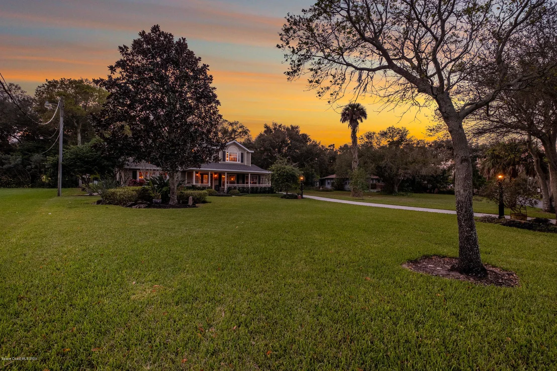 Photo of 1711 Rockledge Drive