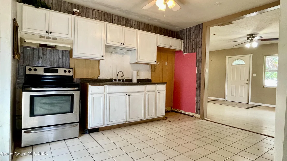 Photo of 327 Vesta Circle