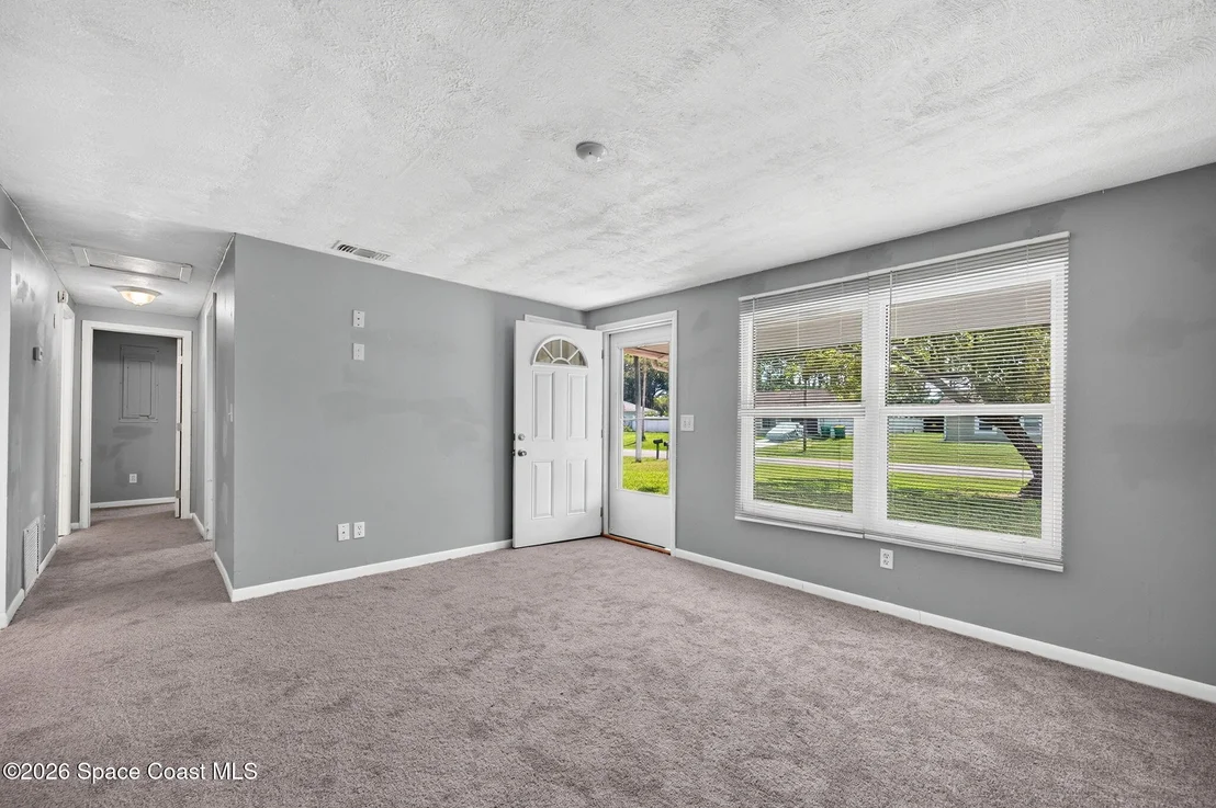 Photo of 6570 Dock Avenue