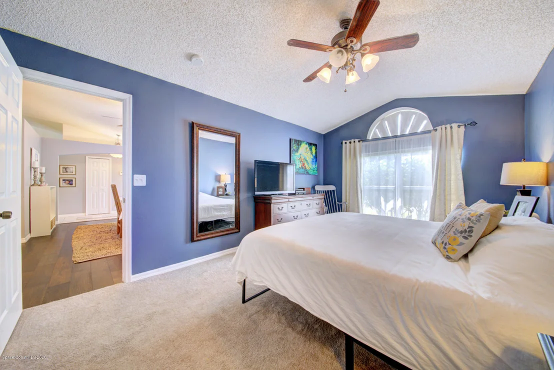 Photo of 2380 High Ridge Road