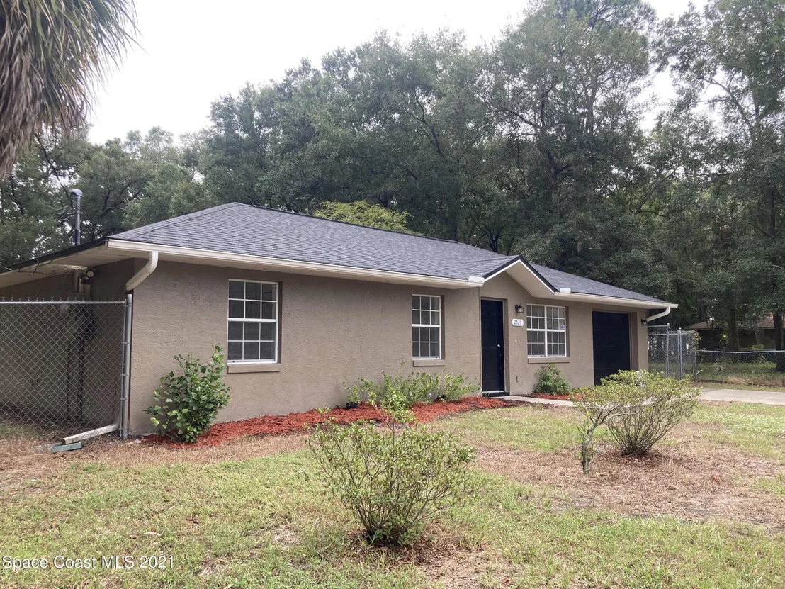 Photo of 2527 Orange Avenue