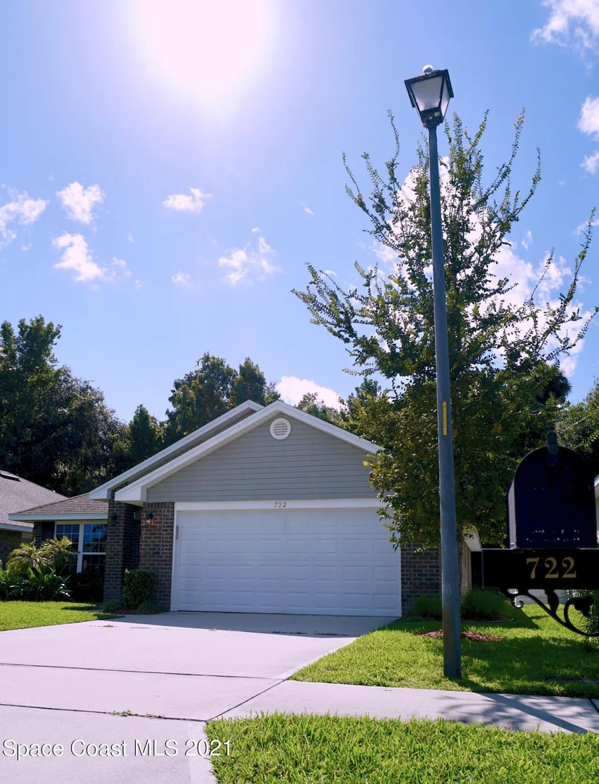 Photo of 722 Coral Trace Boulevard