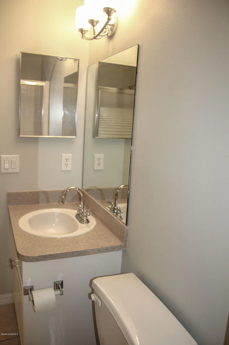 Photo of 881 Villa Drive